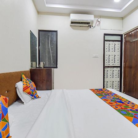Fabexpress Devani Palace Ujjain Eksteriør bilde